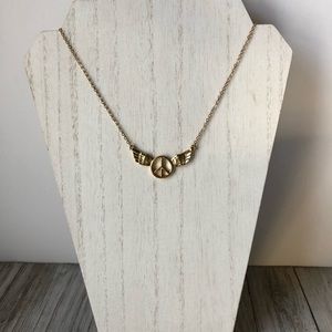 Statement necklace